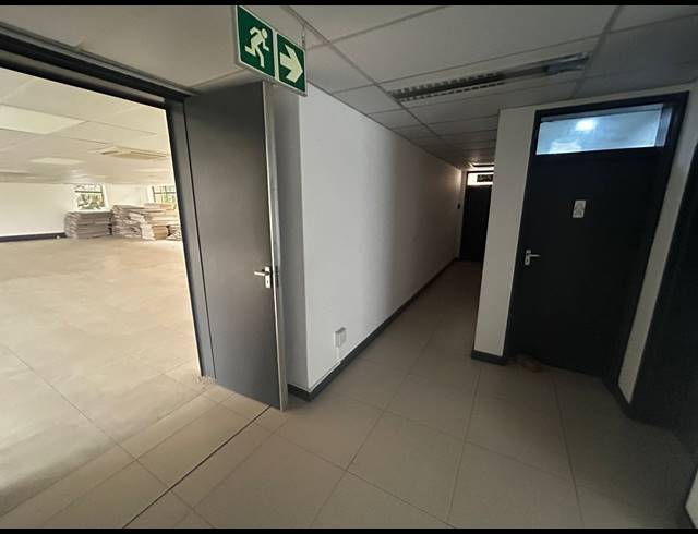 245M² OFFICE TO LET IN HALFWAY HOUSE